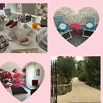 Bed & Breakfast Pivoine D Hotes 3*