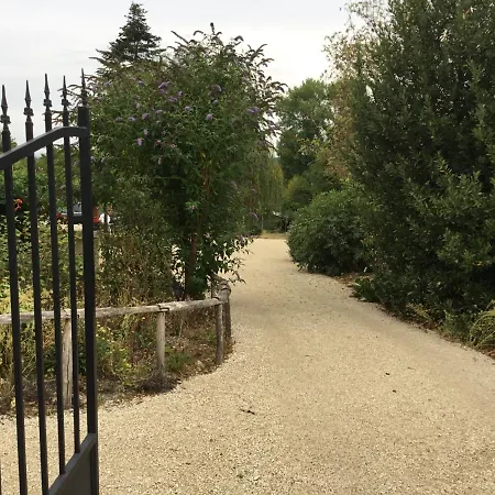 Pivoine D Hotes Bed & Breakfast 3*