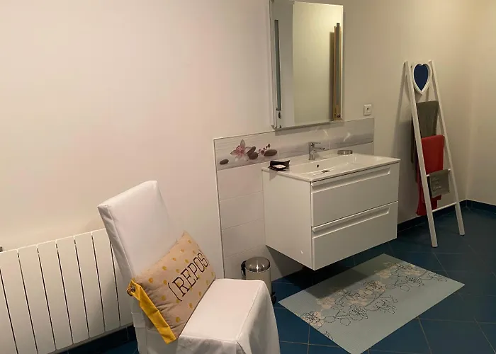 住宿加早餐酒店 Pivoine D Hotes Fralignes